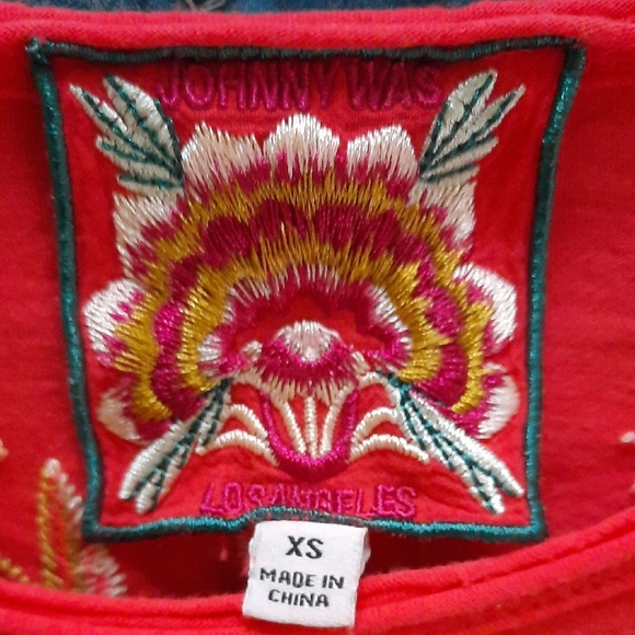 Johnny Was Pink Embellished Graphic Blouse 3/4 Sleeve - Picture 2 of 4